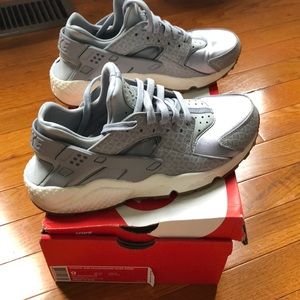 Wmns Air Huarache Run